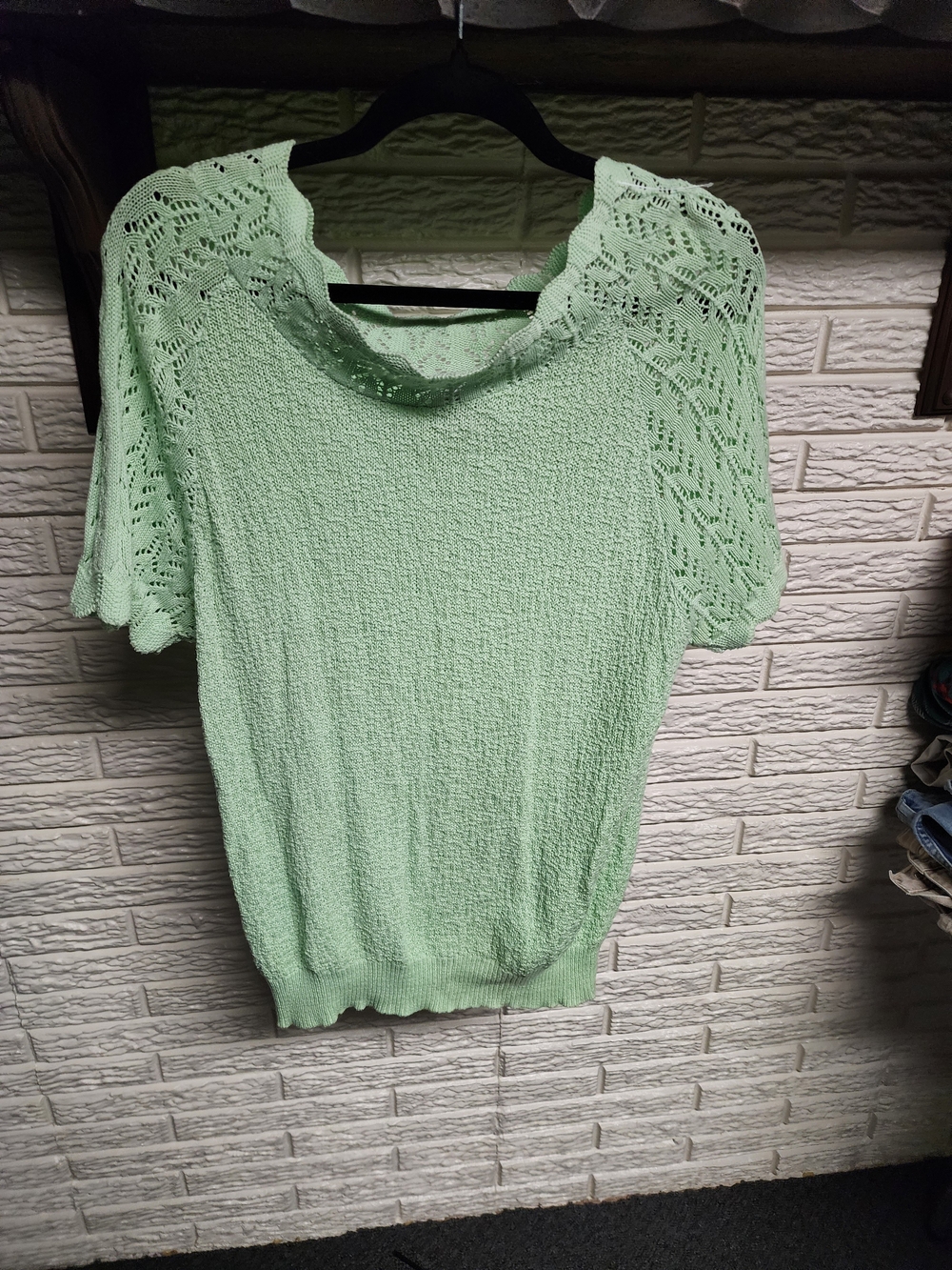 Vintage Brand Turning Point Light Green Knit Short-Sleeve Women’s Sweater